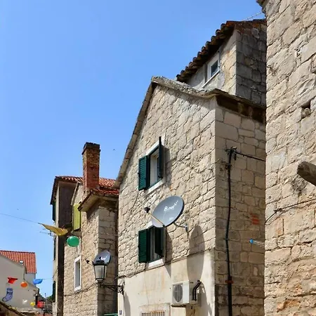 Gloria - Old Center Apartment *